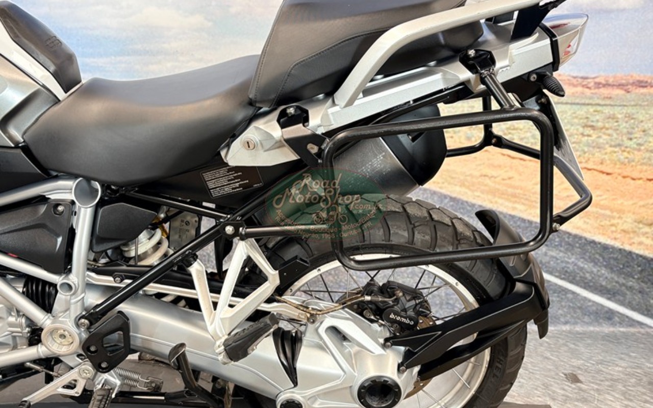 imagem-https://www.socarrao.com.br/sc-vehicle-images-prod/4300725/1791396172815-Qk1XMTIwMCBNQVJJT18yLmpwZw.jpg