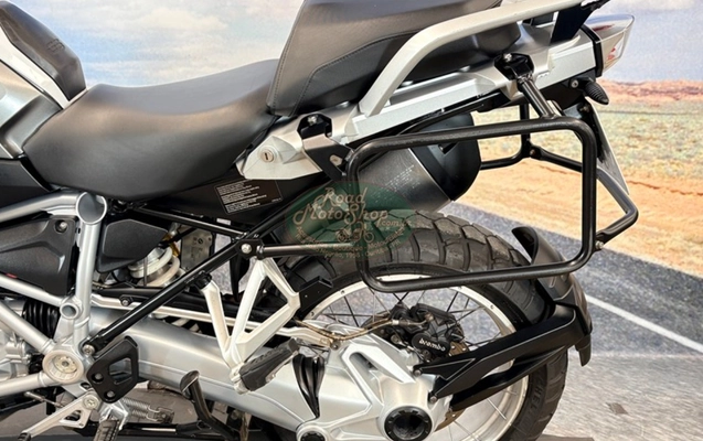 imagem-https://www.socarrao.com.br/sc-vehicle-images-prod/4300725/1791396172815-Qk1XMTIwMCBNQVJJT18yLmpwZw.jpg