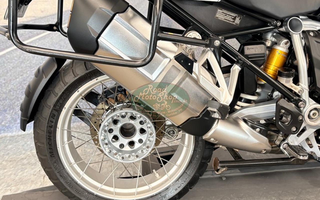 imagem-https://www.socarrao.com.br/sc-vehicle-images-prod/4300725/1791396173242-Qk1XMTIwMCBNQVJJT184LmpwZw.jpg