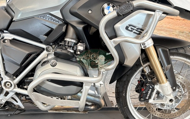 imagem-https://www.socarrao.com.br/sc-vehicle-images-prod/4300725/1791396173379-Qk1XMTIwMCBNQVJJT185LmpwZw.jpg