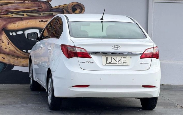 imagem-https://www.socarrao.com.br/sc-vehicle-images-prod/4300743/1791396245380-8552238_3_B_f49fa1e166.jpeg