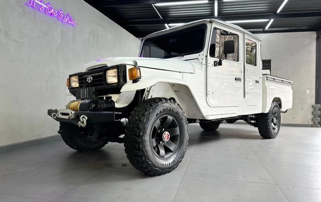 imagem-https://www.socarrao.com.br/sc-vehicle-images-prod/4300848/1791396505644-8212550_7_B_5cd7456cc9.jpeg