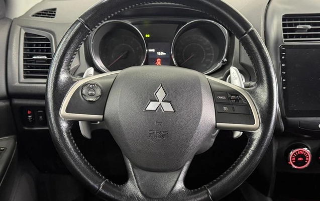 imagem-https://www.socarrao.com.br/sc-vehicle-images-prod/4300858/1791398501258-8492410_10_B_2ed6b46df0.jpeg