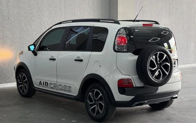 imagem-https://www.socarrao.com.br/sc-vehicle-images-prod/4300876/1791398514221-7756718_3_B_f8e6433bdf.jpeg