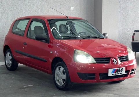 Renault Clio 2010 Vermelho — foto 1 de 3