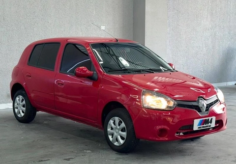 Renault Clio 2016 Vermelho — foto 1 de 3