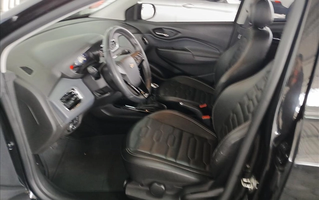 imagem-https://www.socarrao.com.br/sc-vehicle-images-prod/4301034/1791397151184-92e4d908-8cef-4d1f-b4ed-0ade9b3a548920261007145913.jpeg