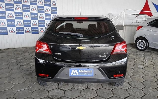 imagem-https://www.socarrao.com.br/sc-vehicle-images-prod/4301034/1791397151184-c4924959-57ba-4d80-9e9f-a3b4ed61d13820261007145859.jpeg