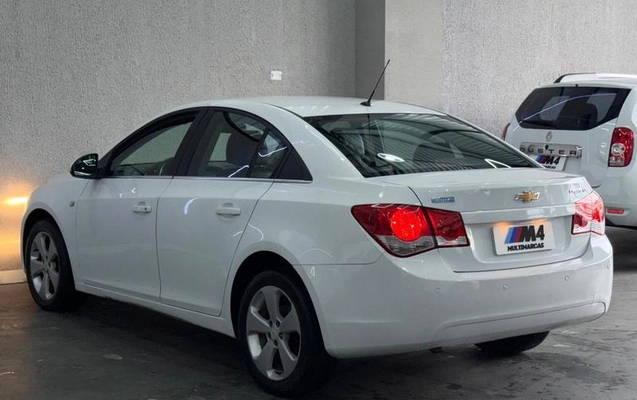 imagem-https://www.socarrao.com.br/sc-vehicle-images-prod/4301047/1791397200559-8470815_5_B_160291f4b0.jpeg