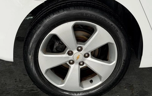imagem-https://www.socarrao.com.br/sc-vehicle-images-prod/4301047/1791397200571-8470815_12_B_71946c297e.jpeg