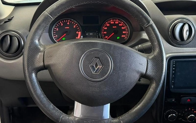 imagem-https://www.socarrao.com.br/sc-vehicle-images-prod/4301049/1791397223036-8386190_12_B_94c06711cb.jpeg