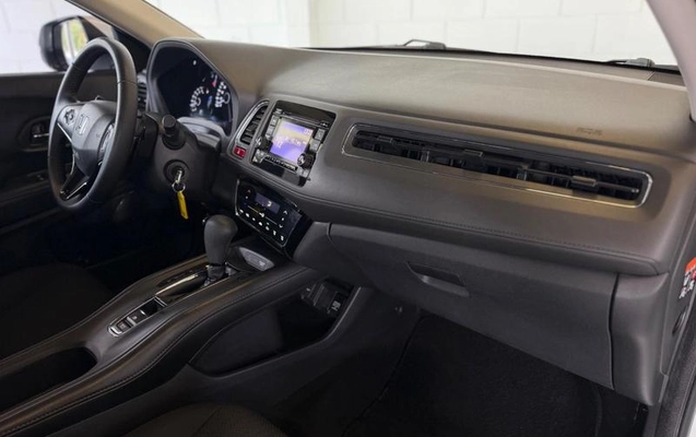 imagem-https://www.socarrao.com.br/sc-vehicle-images-prod/4301068/1791397290005-8509921_6_B_bd9ff0fdef.jpeg