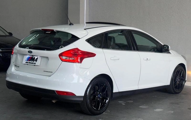 imagem-https://www.socarrao.com.br/sc-vehicle-images-prod/4301150/1791397486865-8395652_3_B_7fa139edd2.jpeg