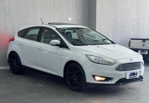 Ford Focus 2018 Branco — foto 1 de 3