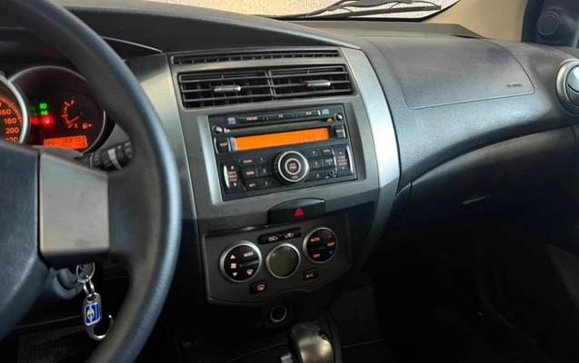 imagem-https://www.socarrao.com.br/sc-vehicle-images-prod/4301153/1791398558548-8396271_12_B_c006c5c42d.jpeg