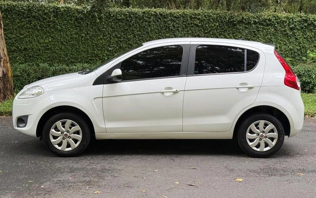 imagem-https://www.socarrao.com.br/sc-vehicle-images-prod/4301157/1791397583045-8540444_8_B_f8fd767de3.jpeg