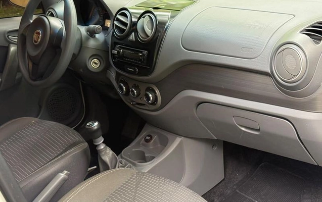 imagem-https://www.socarrao.com.br/sc-vehicle-images-prod/4301157/1791397583051-8540444_6_B_1b4a83ce54.jpeg