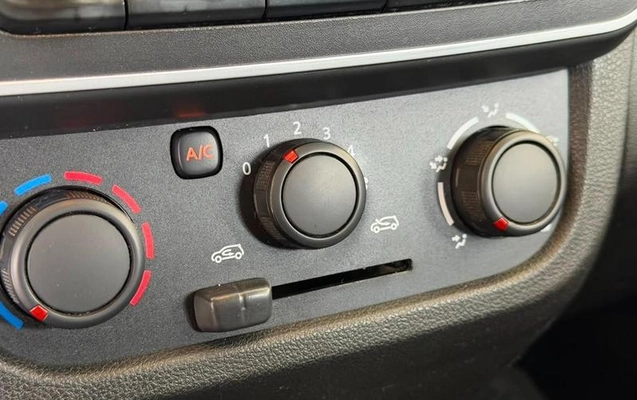 imagem-https://www.socarrao.com.br/sc-vehicle-images-prod/4301204/1791397739328-8551976_8_B_1a01a164f0.jpeg