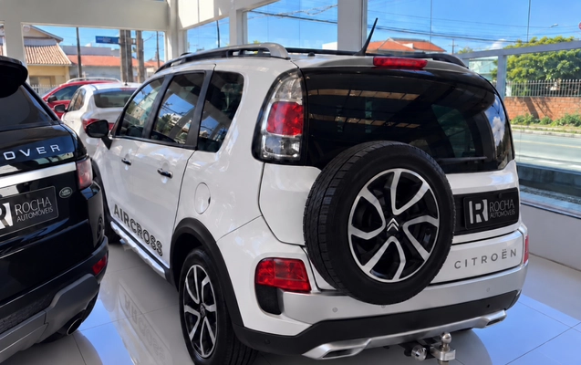 imagem-https://www.socarrao.com.br/sc-vehicle-images-prod/4301221/1791566494665-vehicle_image_1791397678_7da8c4f85feba0121be06f6409a92268.png
