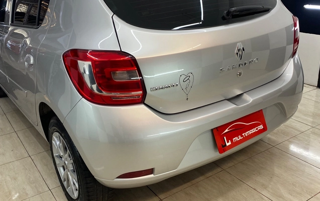 imagem-https://www.socarrao.com.br/sc-vehicle-images-prod/4301233/1791398964743-SU1HXzIzMDcuanBlZw.jpeg