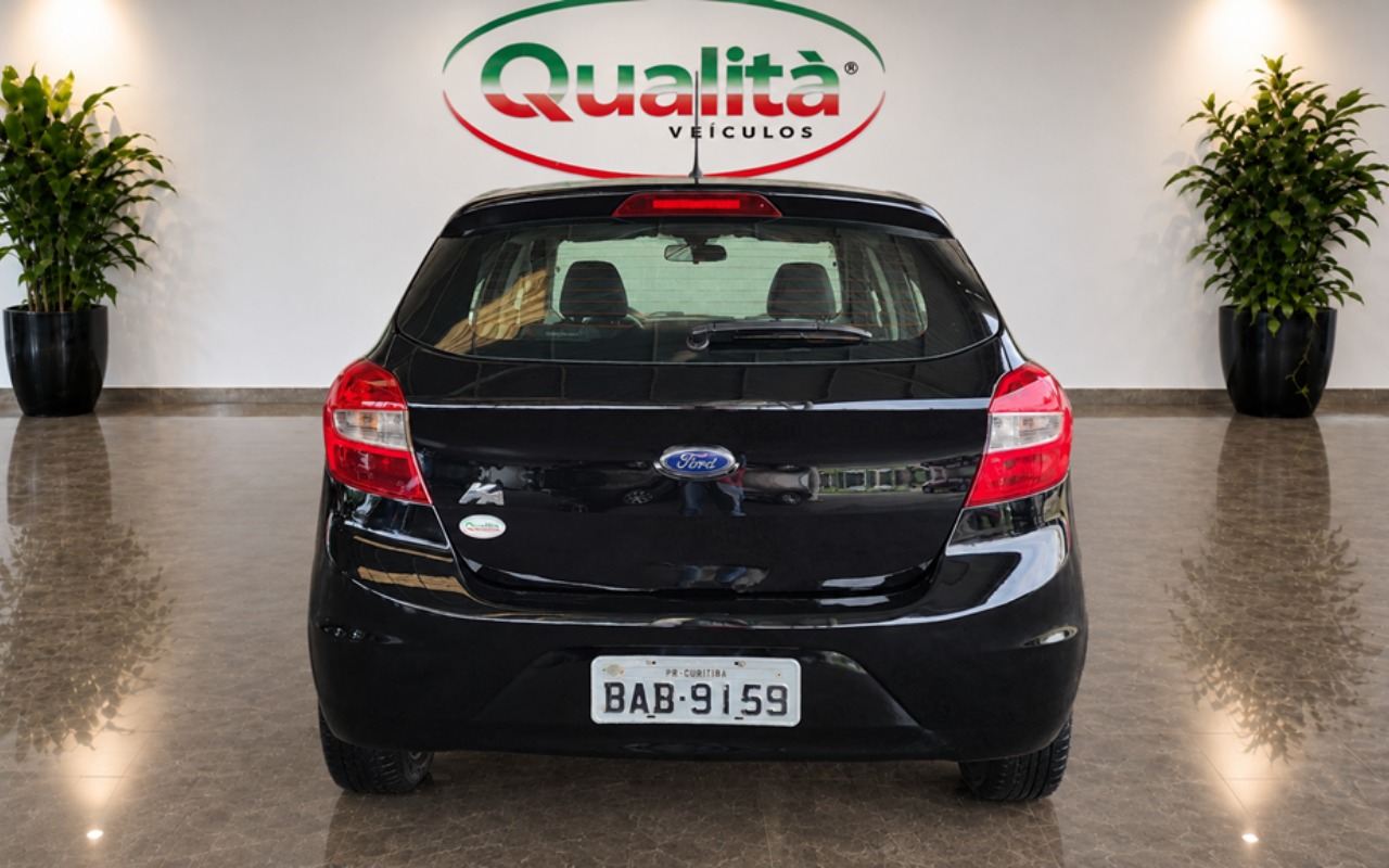imagem-https://www.socarrao.com.br/sc-vehicle-images-prod/4301244/1792094093934-MDgucG5n.png