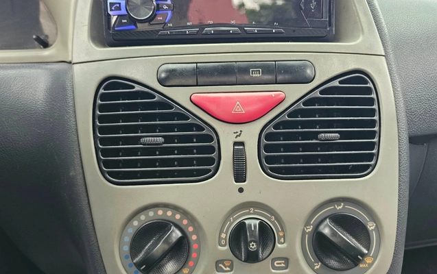 imagem-https://www.socarrao.com.br/sc-vehicle-images-prod/4301257/1791398102819-V2hhdHNBcHAgSW1hZ2UgMjAyNi0xMC0wNiBhdCAzLjAwLjI1IFBNICgxKS5qcGVn.jpeg