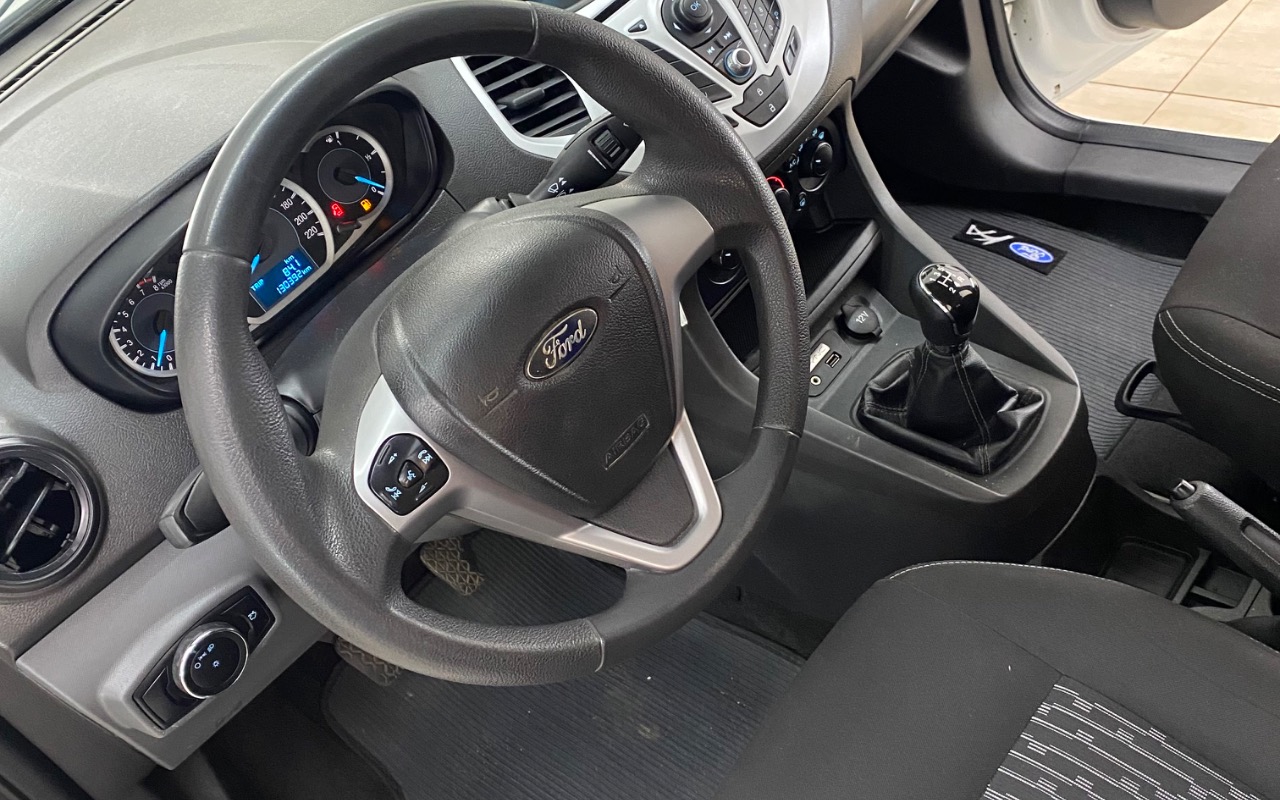 imagem-https://www.socarrao.com.br/sc-vehicle-images-prod/4301271/1791398925159-SU1HXzIyOTguanBlZw.jpeg