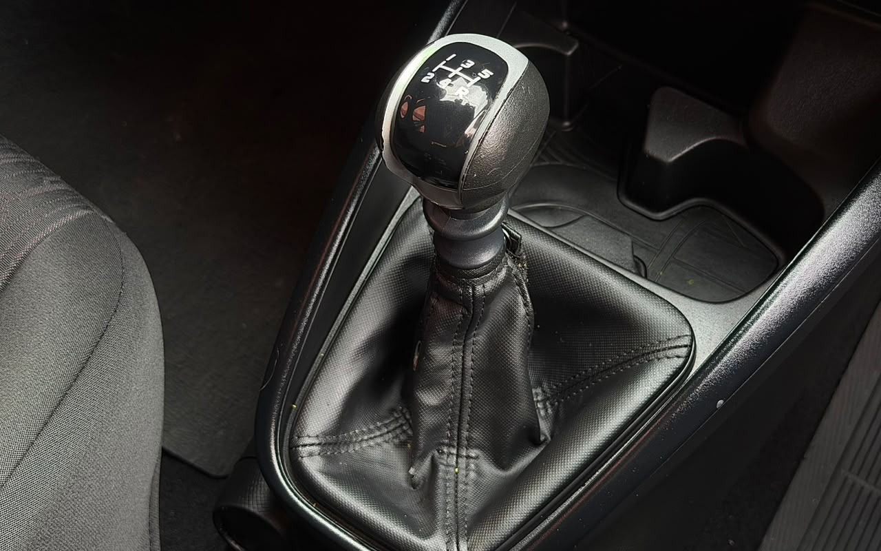 imagem-https://www.socarrao.com.br/sc-vehicle-images-prod/4301277/1791398268256-V2hhdHNBcHAgSW1hZ2UgMjAyNi0xMC0wNyBhdCAxNC4zMi4wMyAoMikuanBlZw.jpeg