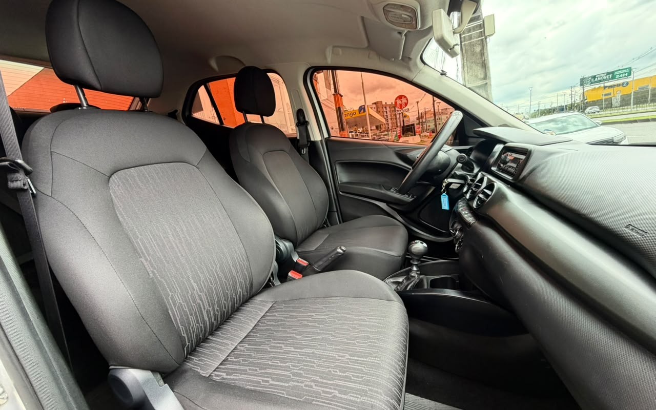 imagem-https://www.socarrao.com.br/sc-vehicle-images-prod/4301277/1791398268326-V2hhdHNBcHAgSW1hZ2UgMjAyNi0xMC0wNyBhdCAxNC4zMi4wMyAoNCkuanBlZw.jpeg