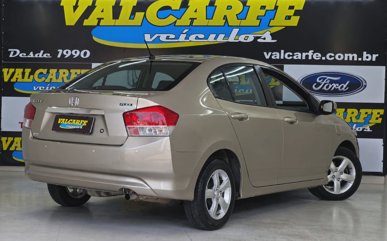 imagem-https://www.socarrao.com.br/sc-vehicle-images-prod/4301281/1791398314300-My5qZmlm.jfif