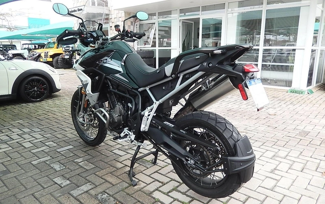 imagem-https://www.socarrao.com.br/sc-vehicle-images-prod/4301284/1791398369290-b737513b54fe457c945f7d2d79dc265c_1791395173719.jpg