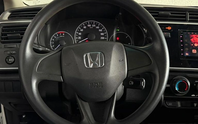 imagem-https://www.socarrao.com.br/sc-vehicle-images-prod/4301296/1791398468695-8269423_8_B_a4dbb4fca4.jpeg