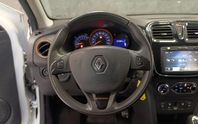 imagem-https://www.socarrao.com.br/sc-vehicle-images-prod/4301300/1791399492116-8457415_16_B_56b2f2bfca.jpeg