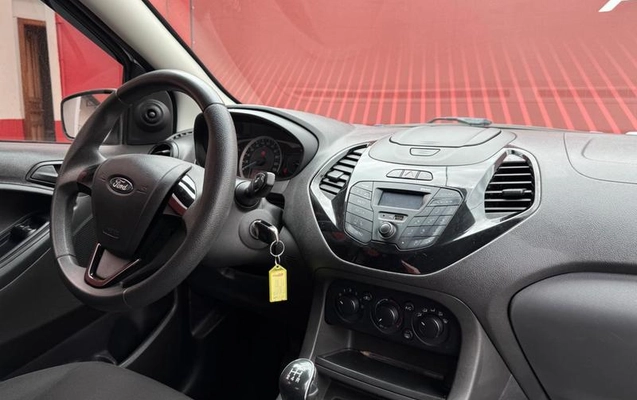 imagem-https://www.socarrao.com.br/sc-vehicle-images-prod/4301521/1791547382469-8541346_7_B_844da2d978.jpeg