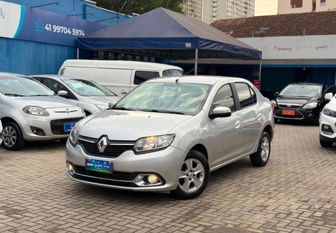 Renault Logan 2017 Prata — foto 1 de 3