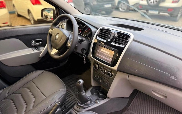 imagem-https://www.socarrao.com.br/sc-vehicle-images-prod/4301522/1791481317240-8106854_6_B_e1fd2e5b43.jpeg