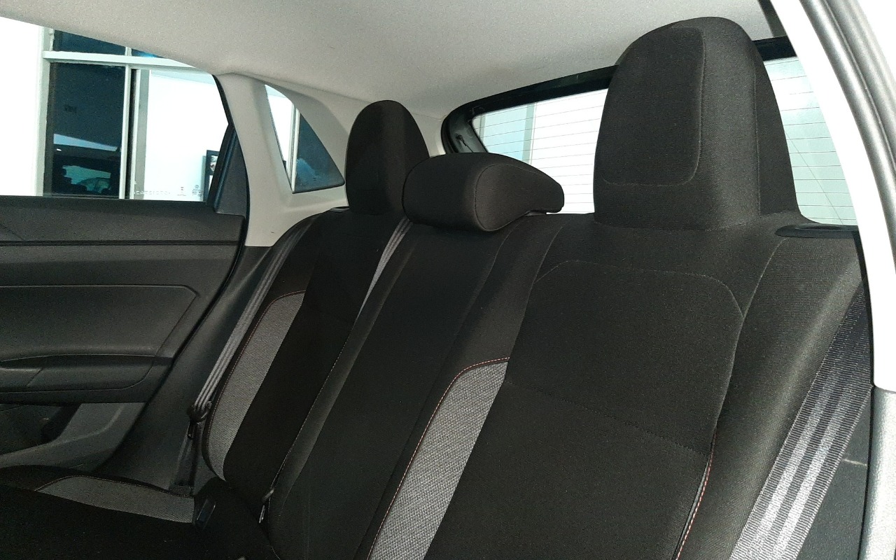 imagem-https://www.socarrao.com.br/sc-vehicle-images-prod/4301529/1791411546626-OS5qcGVn.jpeg