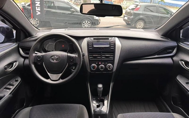 imagem-https://www.socarrao.com.br/sc-vehicle-images-prod/4301533/1791399823873-8548380_8_B_7d175e7a82.jpeg