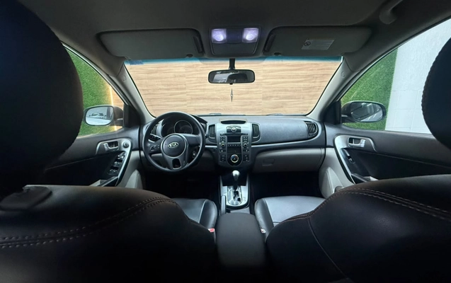 imagem-https://www.socarrao.com.br/sc-vehicle-images-prod/4301539/1791399917066-N8wI8CiOWSETZ2Crq9hM25EKcNlySSCo.jpg