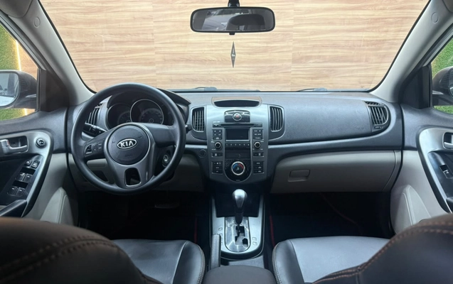 imagem-https://www.socarrao.com.br/sc-vehicle-images-prod/4301539/1791399917068-jfMgMUQPSHOSLDyJkWBqD1ex9ABh8bJe.jpg