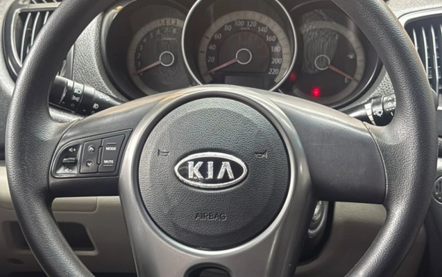 imagem-https://www.socarrao.com.br/sc-vehicle-images-prod/4301539/1791399917073-sSbdsuS4Y6NrdPECtV4X6NzMgpQrwpa6.jpg