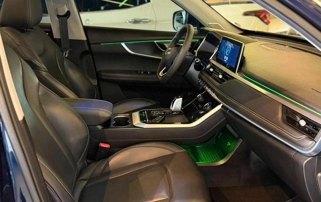 imagem-https://www.socarrao.com.br/sc-vehicle-images-prod/4301549/1791399983938-8396062_13_B_94610d3cf1.jpeg
