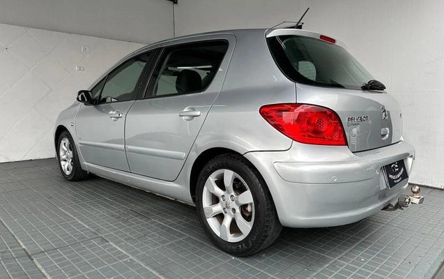imagem-https://www.socarrao.com.br/sc-vehicle-images-prod/4301552/1791400041066-8552705_13_B_b2b36fd8d1.jpeg