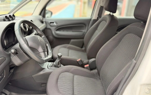 imagem-https://www.socarrao.com.br/sc-vehicle-images-prod/4301554/1791400044961-9O5OTDTGOeHCHGF7OeW1gPT6x7hpqAG9.jpg