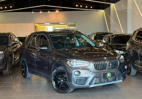 Bmw X1 2018 Cinza — foto 1 de 3