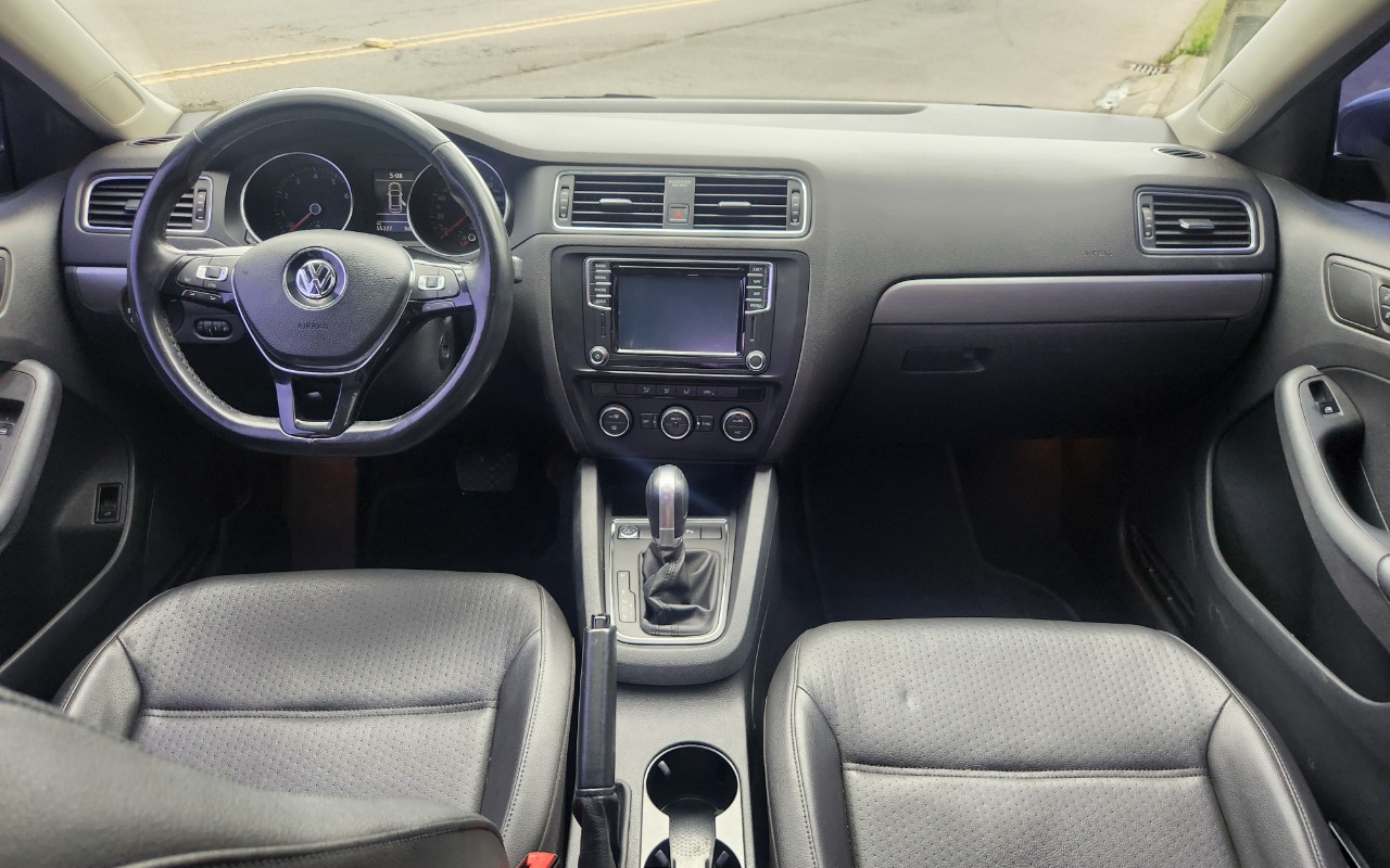 imagem-https://www.socarrao.com.br/sc-vehicle-images-prod/4301564/1791460747843-MjAyNjEwMDdfMTU0MjI4LmpwZw.jpg