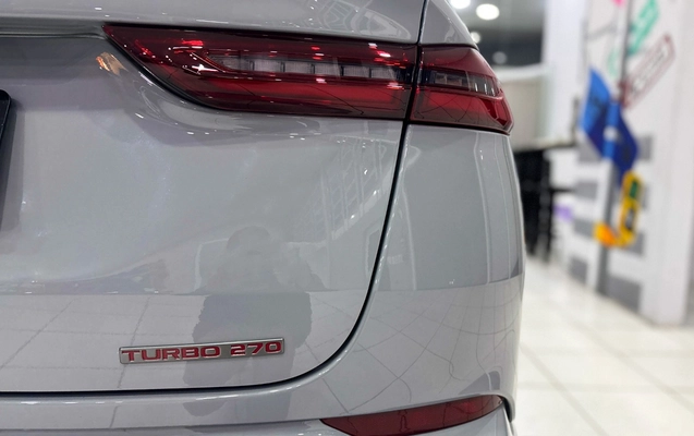 imagem-https://www.socarrao.com.br/sc-vehicle-images-prod/4301594/1791400410362-MDA4LmpwZw.jpg