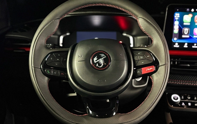 imagem-https://www.socarrao.com.br/sc-vehicle-images-prod/4301594/1791400410948-MDEzLmpwZw.jpg