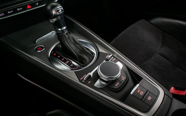 imagem-https://www.socarrao.com.br/sc-vehicle-images-prod/4301606/1791841782775-8552814_19_B_3a45bc4d8a.jpeg