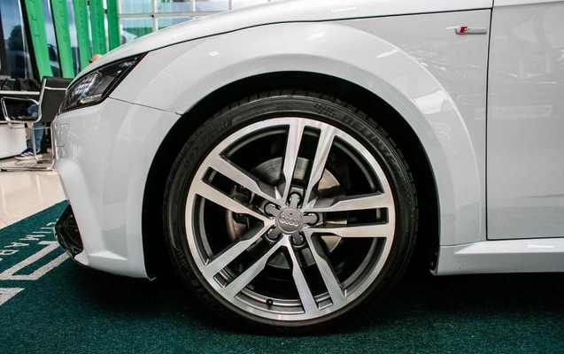 imagem-https://www.socarrao.com.br/sc-vehicle-images-prod/4301606/1791841782784-8552814_0_B_7fda4e9957.jpeg
